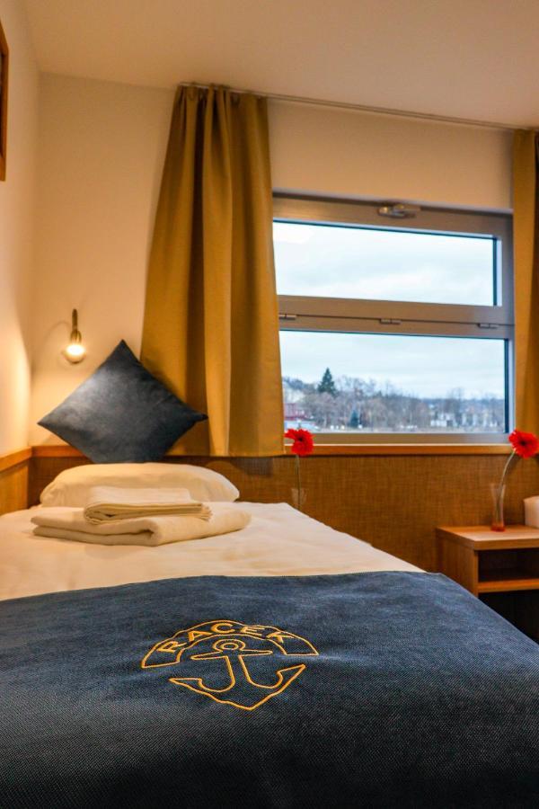 Racek Båthotell Prag